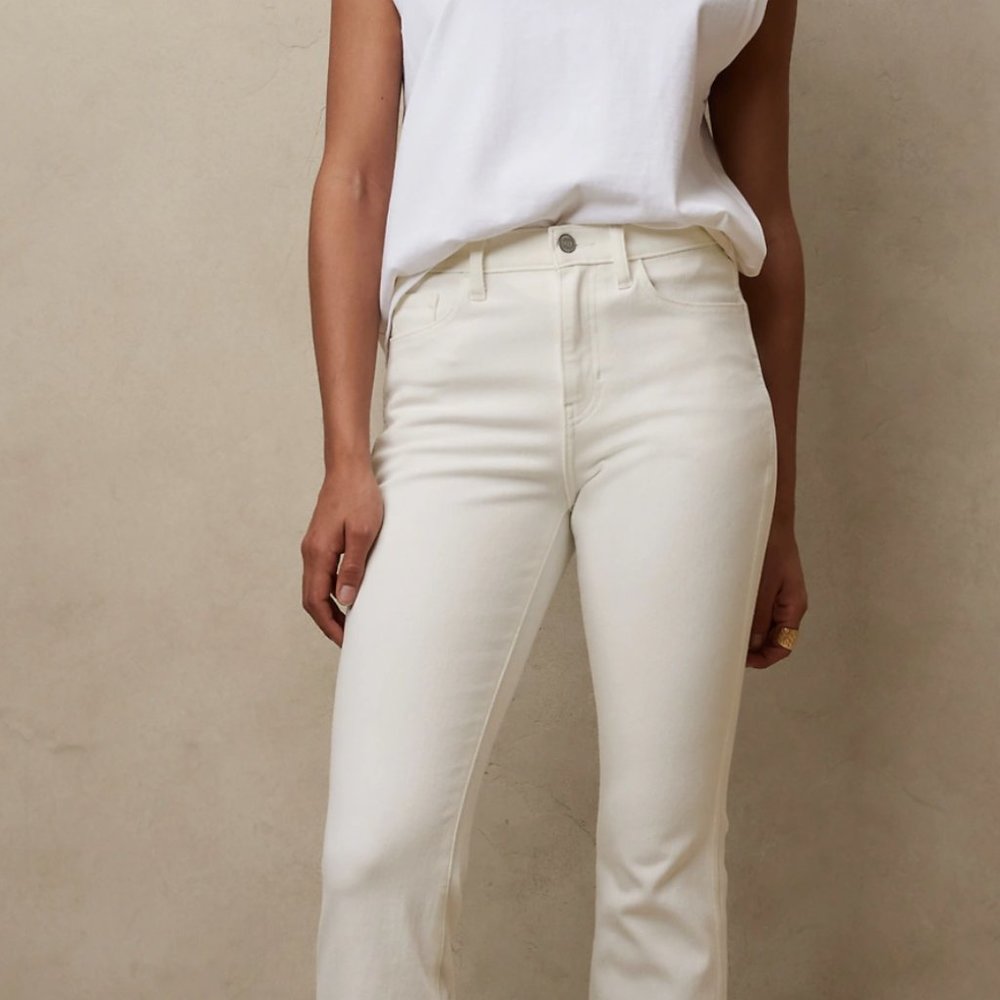 THE CROP BOOT JEAN